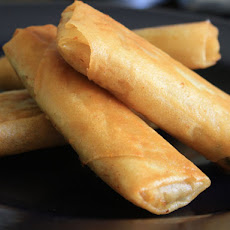 Shanghai-Style Spring Rolls (with Braised Cabbage and Pork)