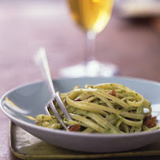 Linguine with Pecan Arugula Pesto