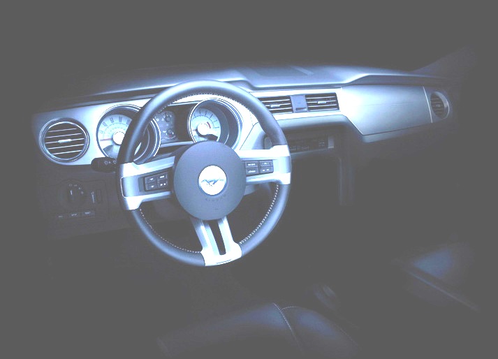 [Ford-Mustang-2010-0[16].jpg]