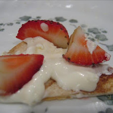 Strawberries 'n Creme Cinnamon Chips