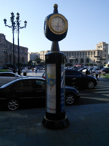 Часы На Площади Республики