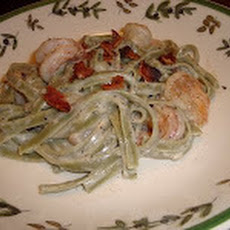Shrimp and Spinach Fettuccine Alfredo