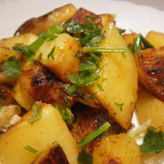 Lebanese Spiced Potatoes (Batata Harra)