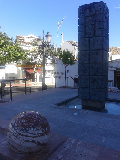 Plaza De Las Tres Culturas