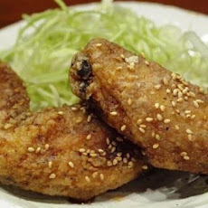 Tebasaki (Japanese-Style Deep Fried Chicken Wings)