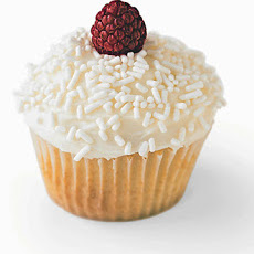 Cupcakes with Cream Cheese Frosting