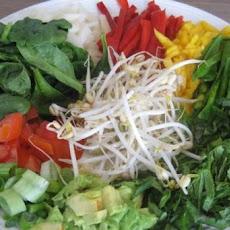 100% Raw Thai Salad