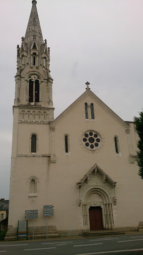 Chavagnes, Église