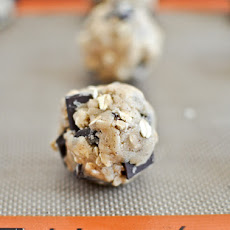 Brown Butter Oatmeal Chunk Cookies