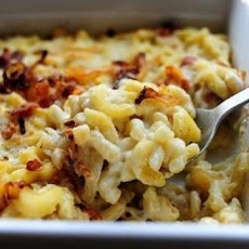 Macaroni and Cheese with Caramelized Onions and Bacon