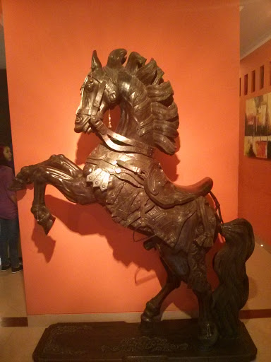 Horse Statue At Cailendra Extension 