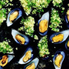 Rachel Allen's Mussels with Garlic and Bread Crumbs