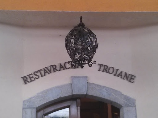 Restavracija Trojane