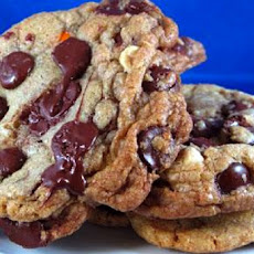 Giant Chocolate Chip Cookie