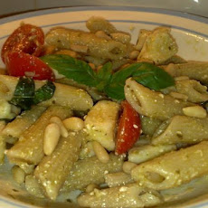 Tomato, Mozzarella and Pesto Pasta Salad