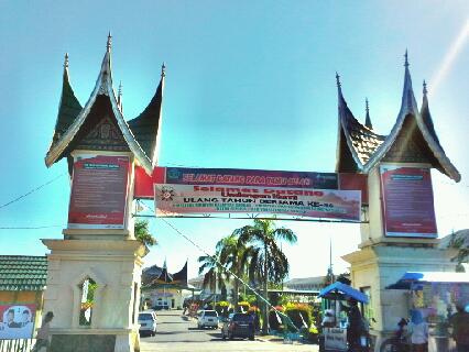Gerbang Embarkasi Haji Padang