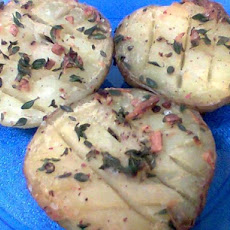 Roasted Potatoes in Olive Oil and Herbs