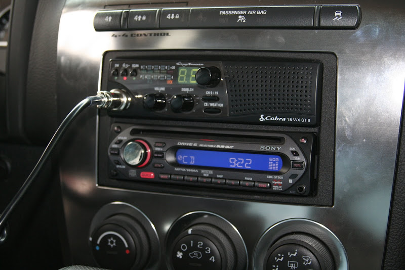In-Dash CB mounting bracket? IMG_1214
