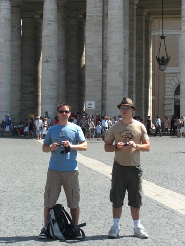 [Tourists[5].jpg]