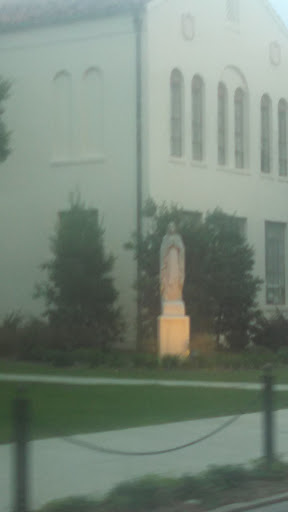 Praying Mary Statue 