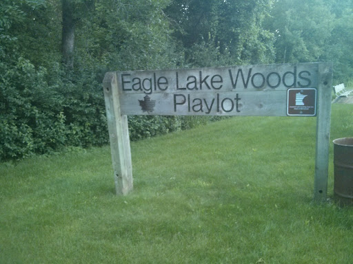Eagle Lake Woods Playlot