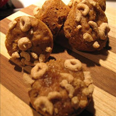 Cheerio Applesauce Muffins