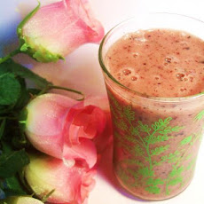 Berry and Mango Smoothie