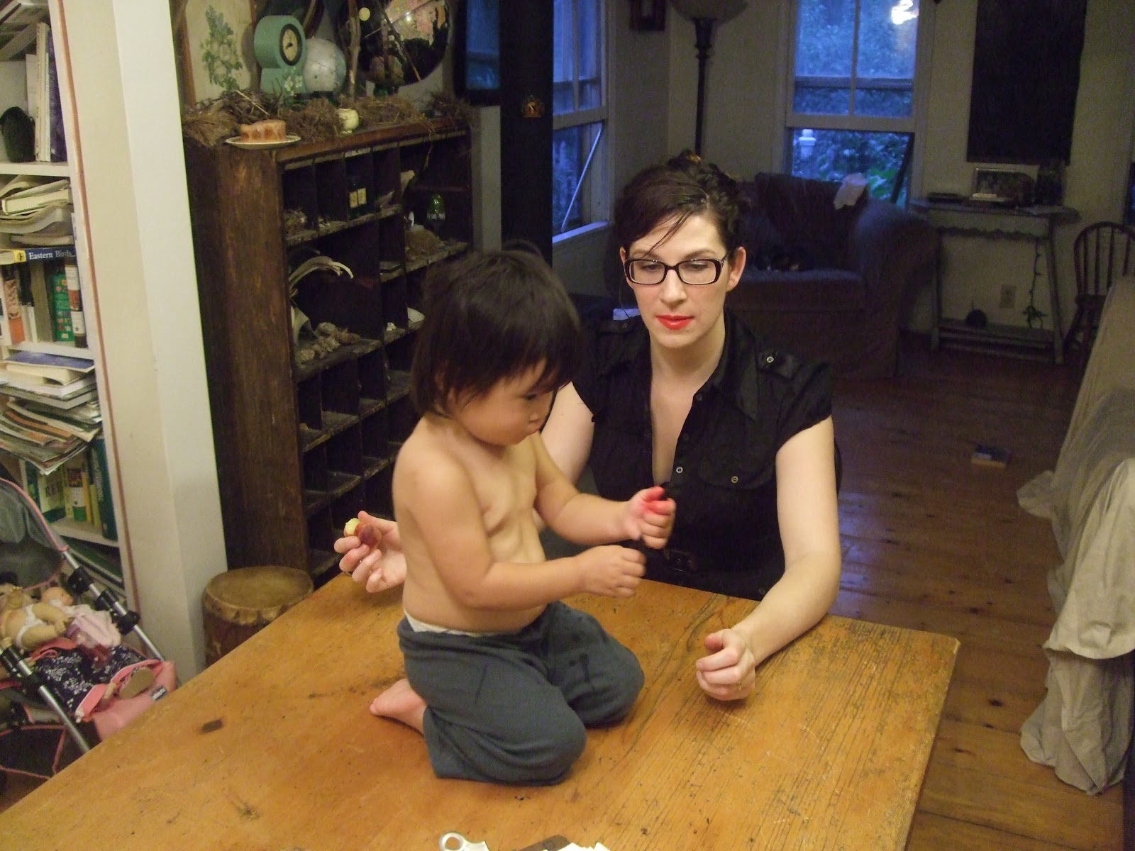 [08-15 Baby on Table With Lipstick[2].jpg]