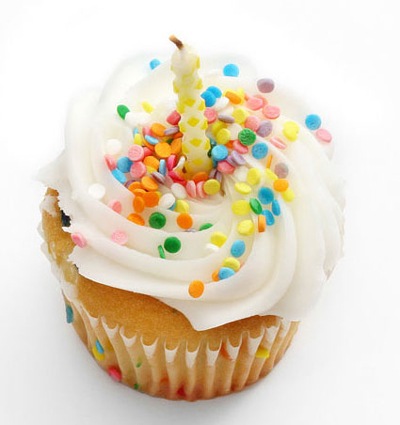 [birthday cupcake[3].jpg]
