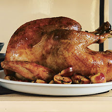 Simple Roast Turkey with Rich Turkey Gravy