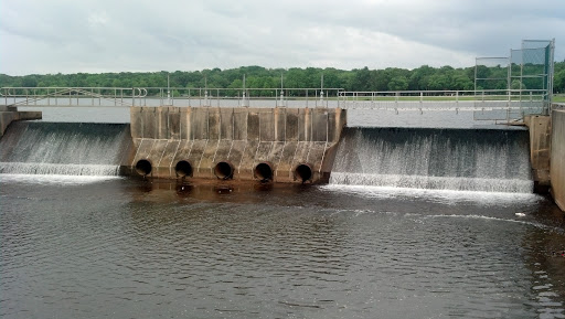 Manalapan Lake Dam
