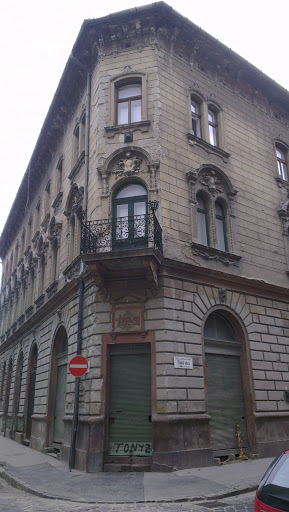 Building from 1897-98