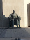 Dokuz Eylül Atatürk Heykeli