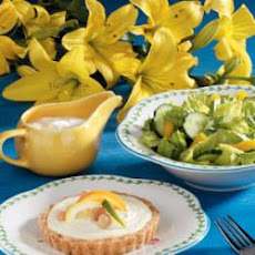 Creamy Blue Cheese Salad Dressing