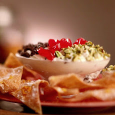 Deconstructed Cannoli Chips and Dip