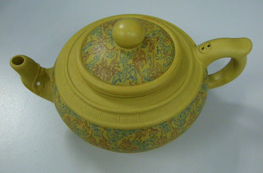 Magnetic teapot