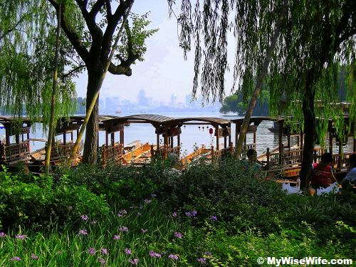 The scenic West Lake The scenic West Lake