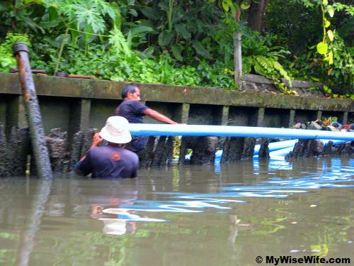 Fixing pipe in the canal