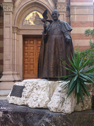 Statue of Pope John XXIII