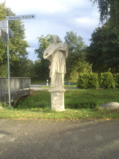 Statue Am Klosterhof 
