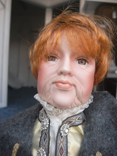 weird doll 1