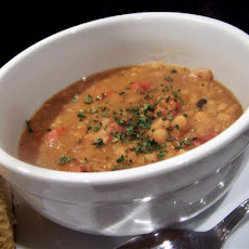 Frankfuter Bohnensuppe (Bean Soup with Frankfurter)