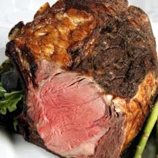 Black Pepper-Crusted Standing Rib Roast au Jus