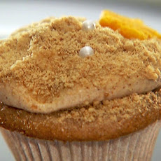 Cinnamon Sugar Graham Cupcakes