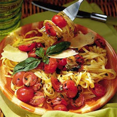 Fresh Tomato Sauce with Linguine