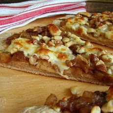 Gourmet Pear, Walnut & Gorgonzola Pizza