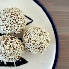 Raw Honey Date Sesame Balls