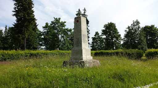 Kangelaste Monument
