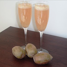 Golden Kiwi Fruit Bellini
