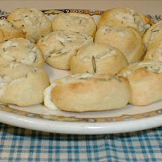 Garlic Parmesan Rosemary Twirls